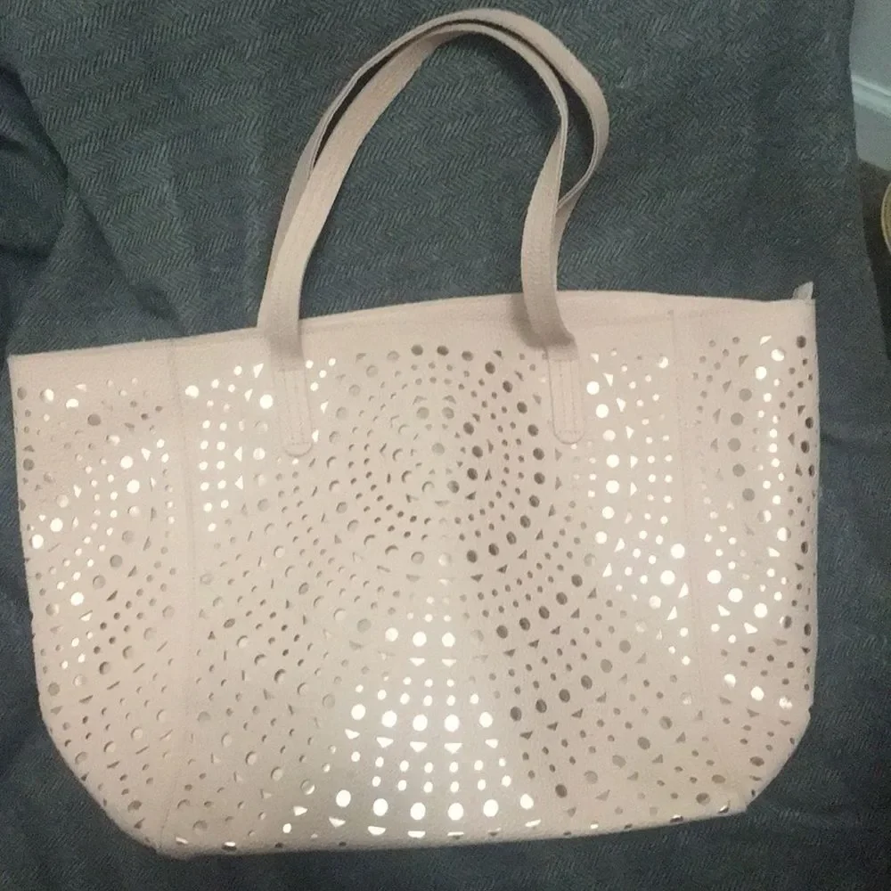 💕pink tote💕 perfect overnight travel bag